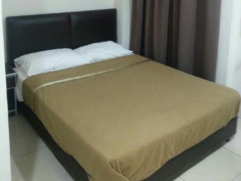Oyo 44072 Mines Cempaka Hotel Nilai Exteriör bild